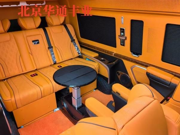 店海狮6座总统套房版商务房车澳门新葡京北京丰田海狮4s(图2)