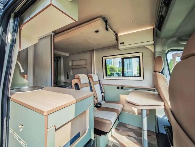 营车越界R3房车颜值品质没得说新葡京一款超赞的小而美精致露(图4) 营车越界R3房车颜值品质没得说新葡京一款超赞的小而美精致露(图4)