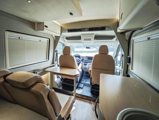 营车越界R3房车颜值品质没得说新葡京一款超赞的小而美精致露(图3) 营车越界R3房车颜值品质没得说新葡京一款超赞的小而美精致露(图3)