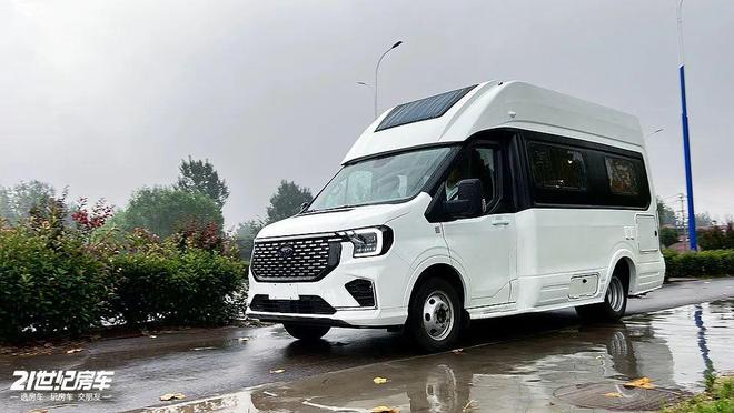 飞翔T8铁C房车如何做到“配置拉满”?新葡京福特23T动力+无接缝车身!这款(图3) 飞翔T8铁C房车如何做到“配置拉满”?新葡京福特23T动力+无接缝车身!这款(图3)