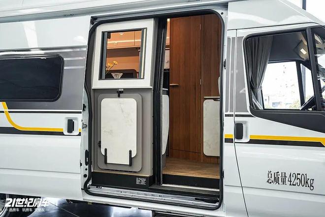 ！B型房车全能利器大驰房车大腕200F新葡京网上赌场2598万起的“堆料王”(图7)