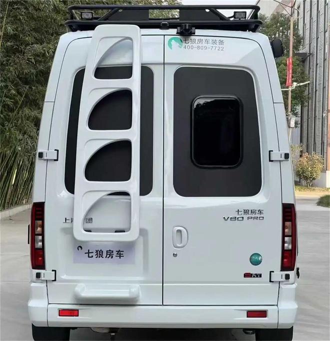 板！蓝牌C照开着走满配生活不打折澳门新葡京app20万级房车天花(图2)