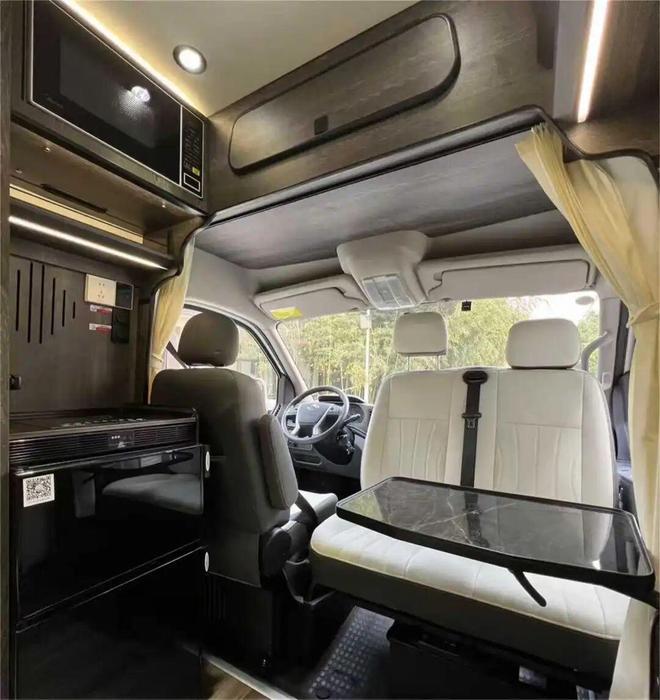 板！蓝牌C照开着走满配生活不打折澳门新葡京app20万级房车天花(图3)